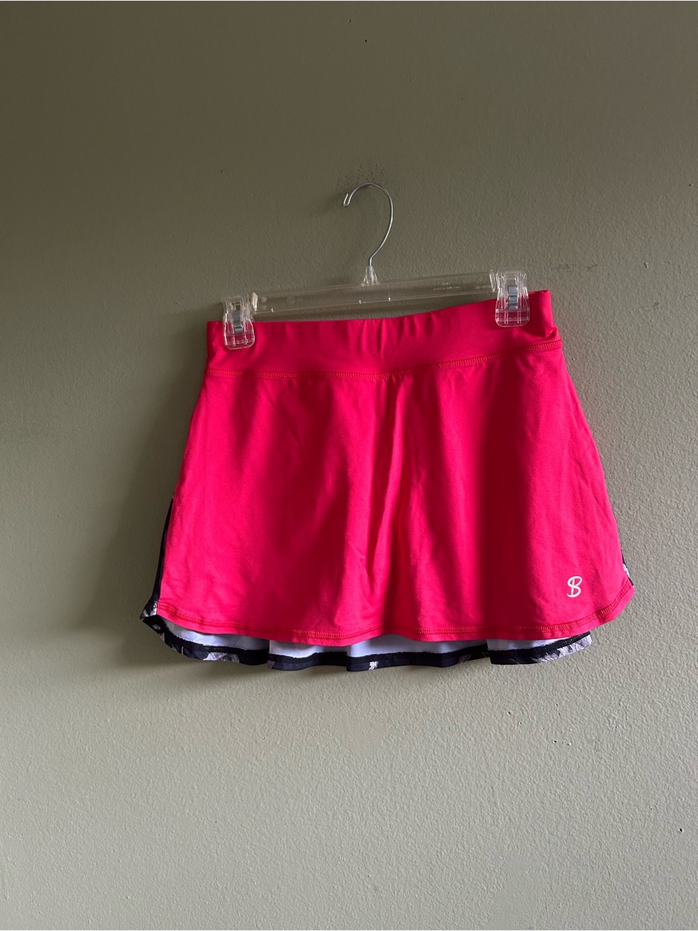 Sofibella Coral Front/Black Floral Detail BackAthletic Skort Sz S